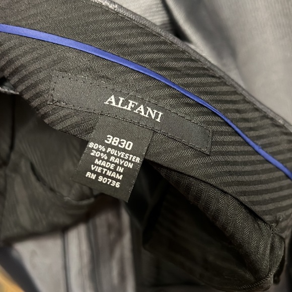 Men’s Alfani suit 44R. Pant 38/30 - Picture 7 of 7